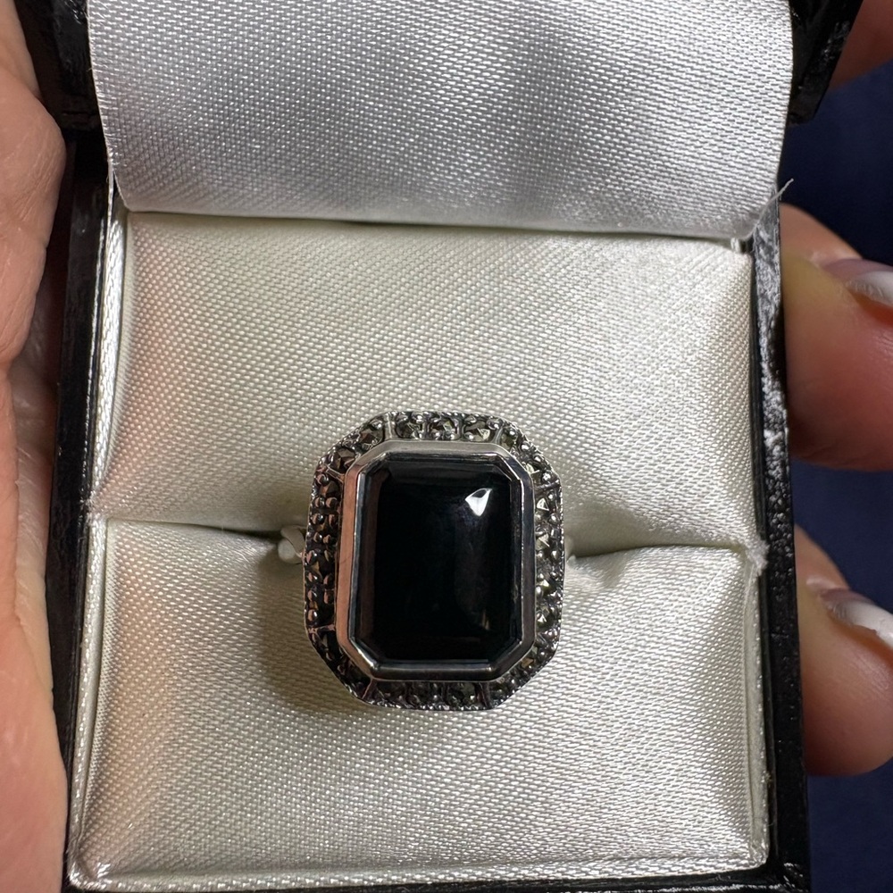 Ring Black Onyx Marcasite Vintage Detailed Setting
